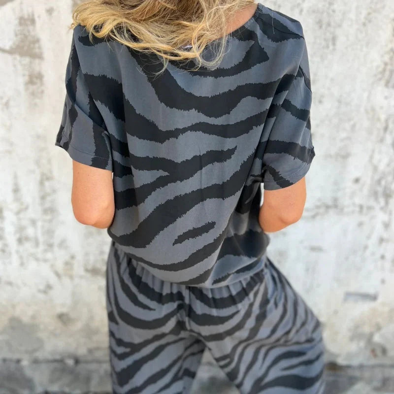 SORADA | Two-piece zebra set