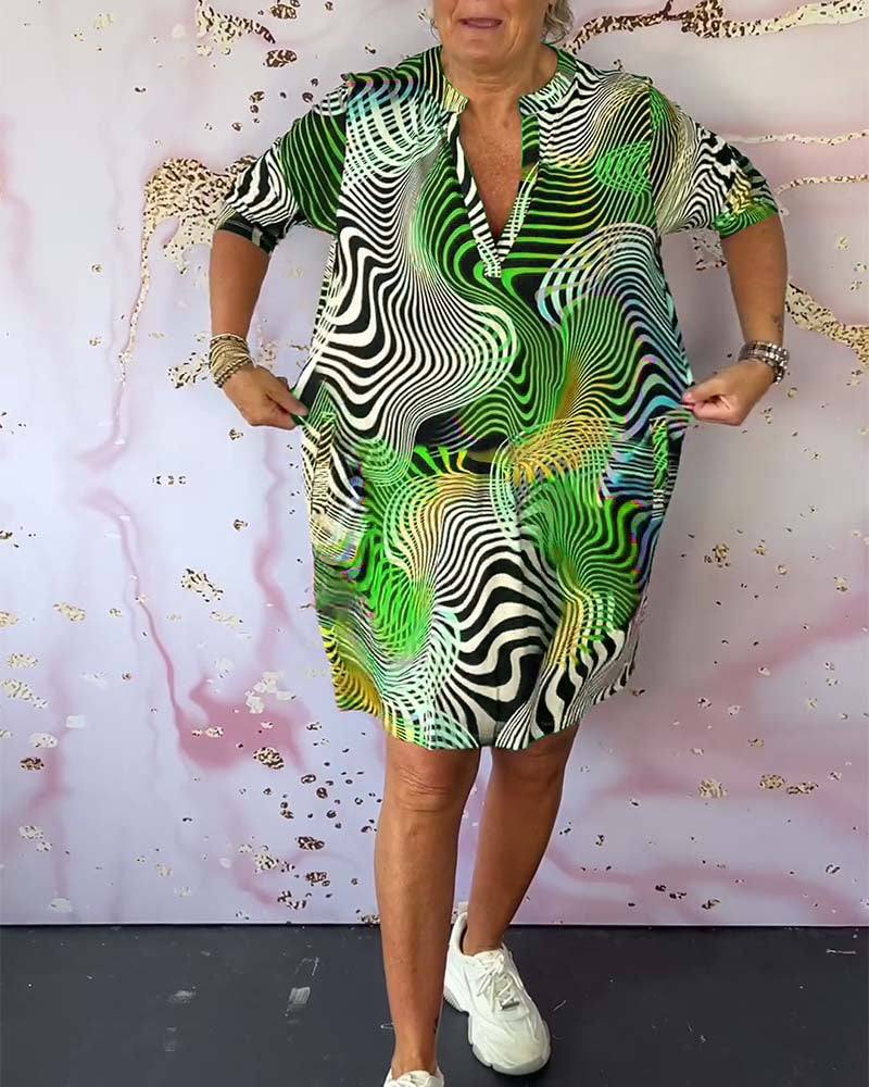 RIA | Robe colorée à col en V.