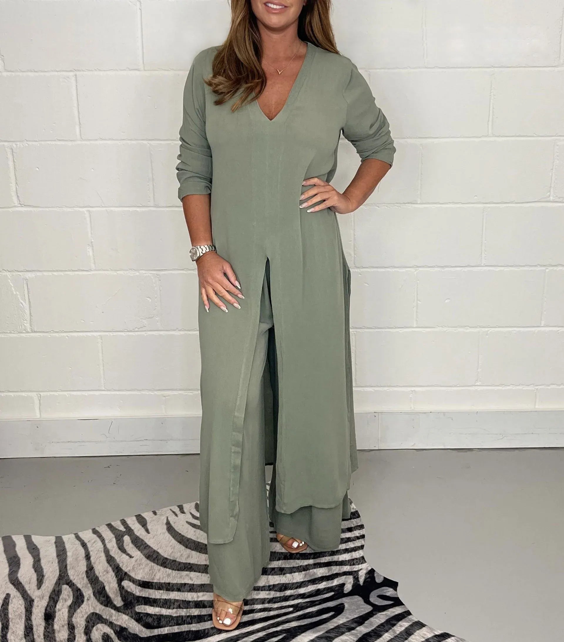 CAPEA | Lightweight Two-Piece Set 