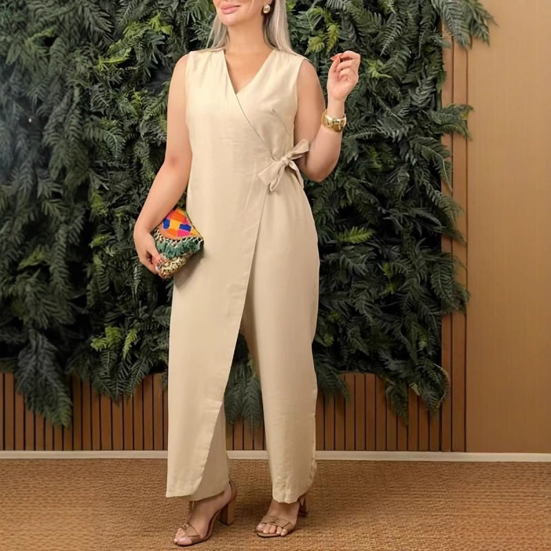 KIMBERLY | Casual V-neck jumpsuit with ties, solid color.