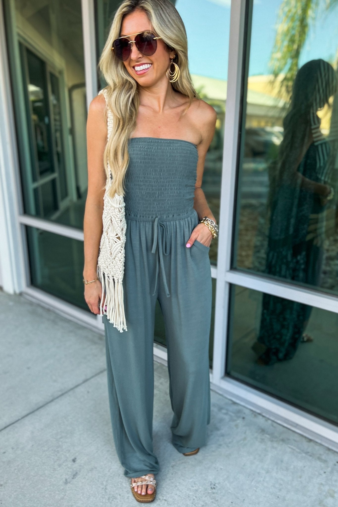 LISA | Trendy off-the-shoulder jumpsuit 